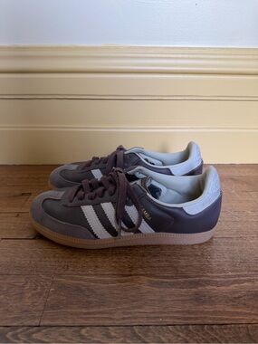 adidas Samba Trainers in Brown and White with Gum Sole